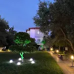 Ferrum House هانيوتي