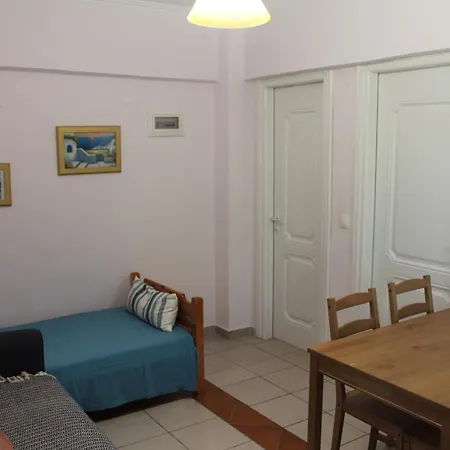 Ferrum House * Chaniotis