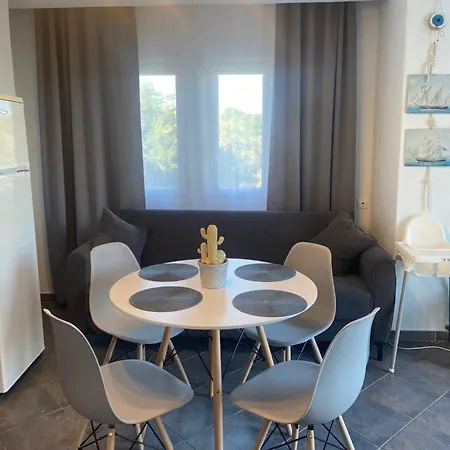 Ferrum House Apartman *