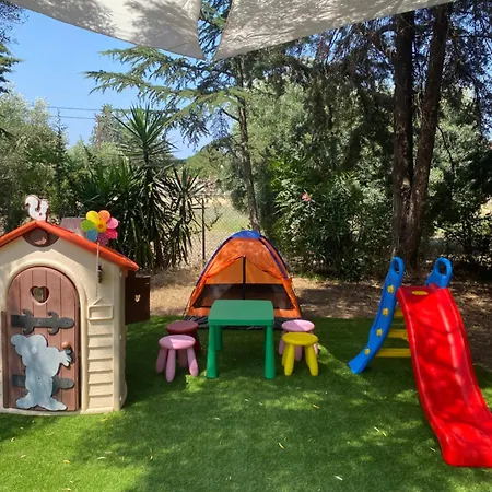 Ferrum House Apartman *