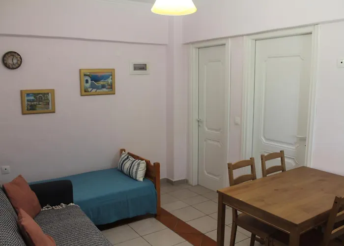 Ferrum House * Chaniotis