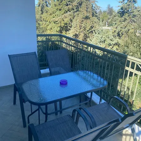 Ferrum House * Chaniotis